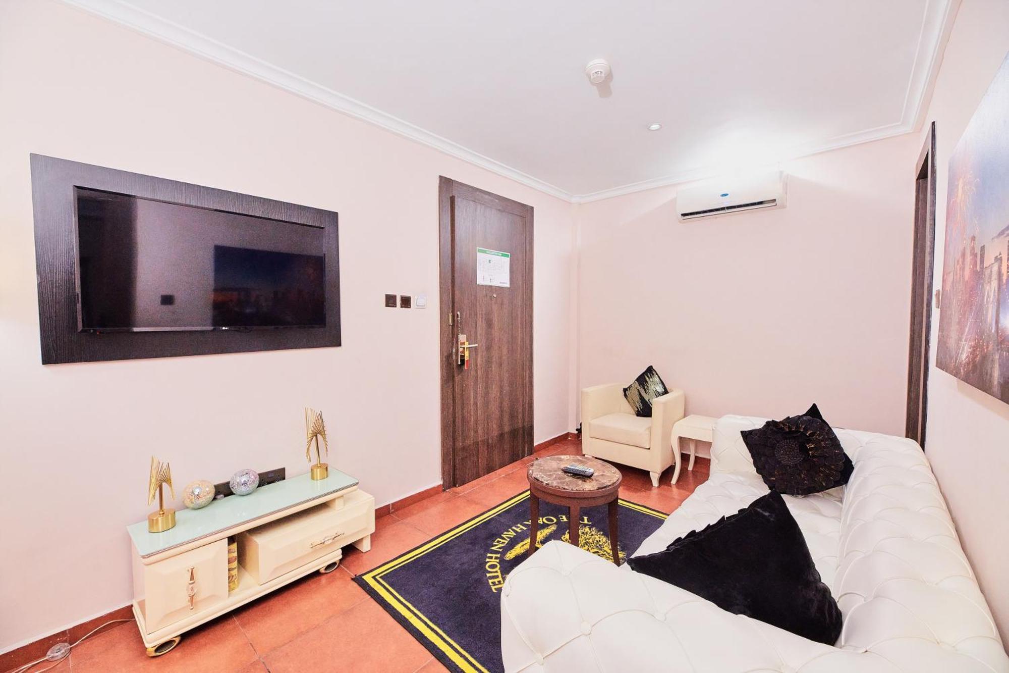 Oak Haven Hotel & Suites Port Harcourt Exterior foto